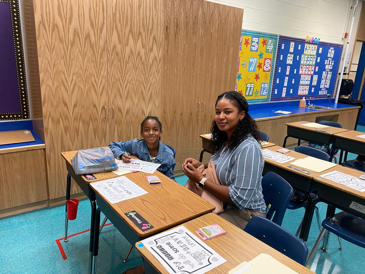 𝙾𝚙𝚎𝚗 𝙷𝚘𝚞𝚜𝚎 𝚠𝚊𝚜 𝚊 𝙶𝚁𝙴𝙰𝚃 𝚜𝚞𝚌𝚌𝚎𝚜𝚜! 𝚆𝚎 𝚊𝚛𝚎 𝚜𝚘 𝚎𝚡𝚌𝚒𝚝𝚎𝚍 𝚏𝚘𝚛 𝚝𝚑𝚎 𝟸𝟶𝟸𝟸-𝟸𝟶𝟸𝟹 𝚜𝚌𝚑𝚘𝚘𝚕 𝚢𝚎𝚊𝚛. 𝙾𝚞𝚛 𝚂𝚝𝚊𝚛𝚜 𝚊𝚗𝚍 𝚝𝚑𝚎𝚒𝚛 𝚏𝚊𝚖𝚒𝚕𝚒𝚎𝚜 𝚎𝚗𝚓𝚘𝚢𝚎𝚍 𝚊𝚗 𝚎𝚟𝚎𝚗𝚒𝚗𝚐 𝚏𝚞𝚕𝚕 𝚘𝚏 𝚏𝚊𝚖𝚒𝚕𝚢 𝚏𝚞𝚗.