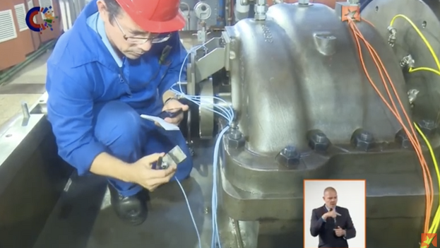 14ymedio's tweet photo. "No hay dinero" para reparar las #termoeléctricas en #Cuba, pero sí para invertir en hoteles de lujo👉La #TorreK, con 565 habitaciones, costará casi el equivalente de la inversión requerida para las centrales, unos 200 millones de dólares https://t.co/xiCKw5zQDe https://t.co/CHX2J0UiWF