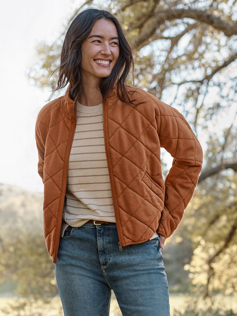 It’s starting to feel like fall, and we’re all smiles because that means cozy layers — cashmere wraps, flannel shirts & jean jackets. #garnethill #mygarnethill ghill.me/3KoIHnW