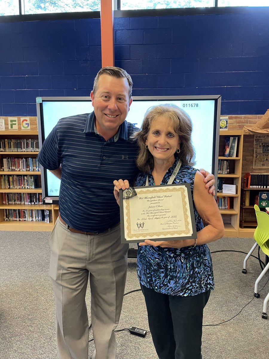 Mrs. O’Brien was honored today for spending the past 35 years sharing her wisdom, knowledge, and all her kindness as a teacher in WBSD. The majority of these years were spent at Roosevelt where she continues to be loved and cherished. <a href="/wbloomfieldschl/">wbloomfieldschl⚓️</a> <a href="/WBSDHuskies/">Roosevelt</a>