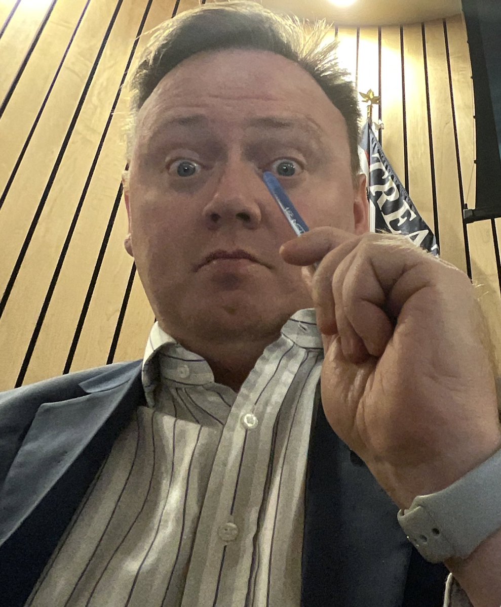 Robert Parks tweet media