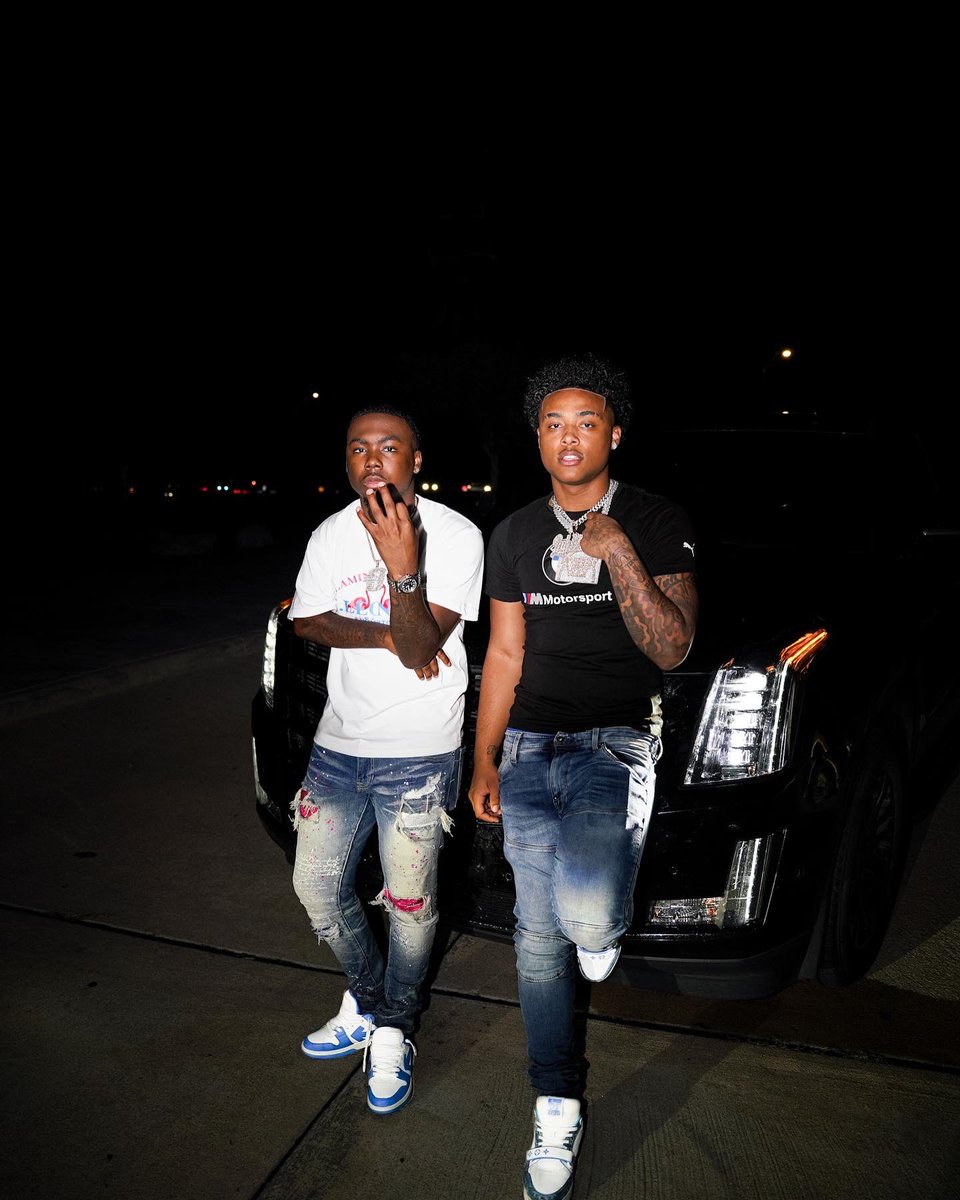 BmoreLilKey's tweet photo. Mob Ties ! 🔋@lifewluhkel #YnC #3Hawd https://t.co/ija37F9ZKZ