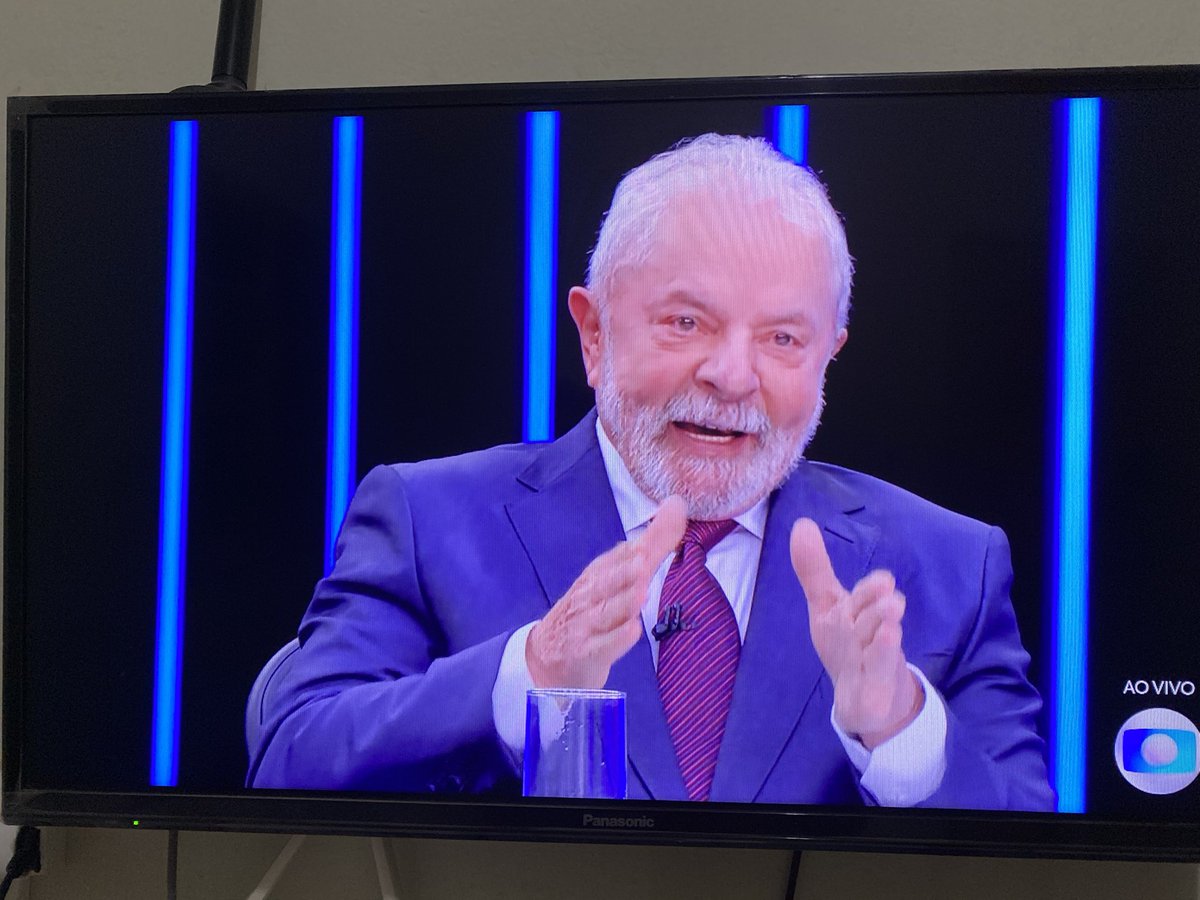 ptpi13's tweet photo. O Brasil vai ser feliz de novo! #LulaNoJN https://t.co/goNdYjTv1r