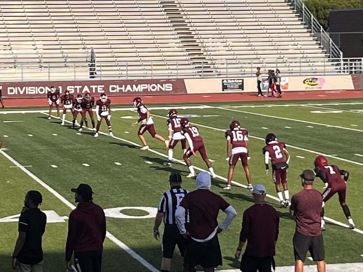 WilsonLashundra's tweet photo. Such an exciting time to be a Farmer! A new experience for me as a Farmer Mom!! Let’s go Freshmen Maroon!! #2ismyboy #letsgoFarmers #FarmerPride #GoTrent https://t.co/9MmzGHGMGm