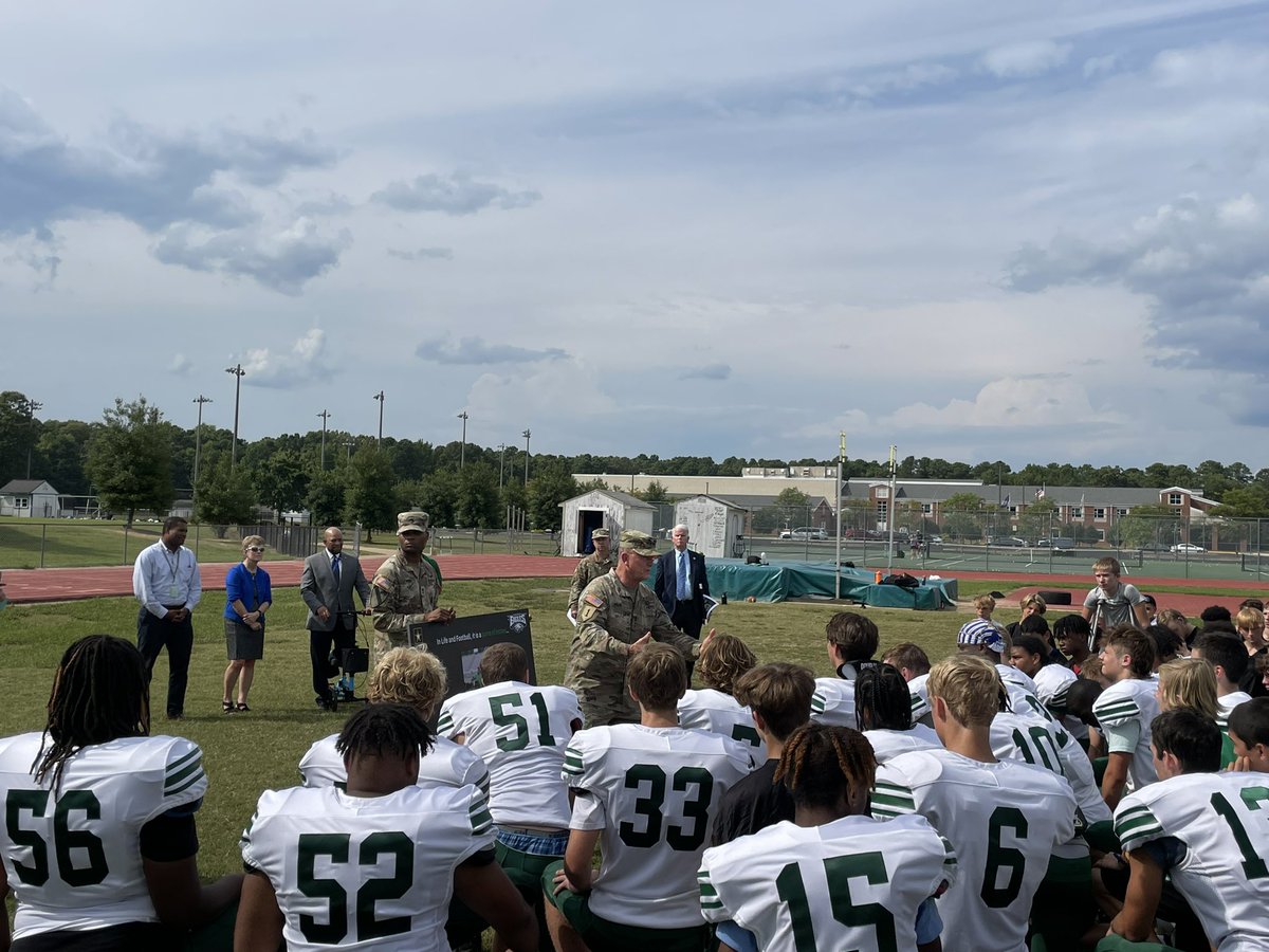 Jamestown Athletics (@jhsathletics) on Twitter photo Amazing afternoon for our football 🏈 program! Four Star ⭐️ General Paul Funk II gave an outstanding speech about perseverance, doing things for the other 10, and the 40 Funk Fundamentals. We appreciate WJCC Chair <a href="/DGDowellJr/">D. Greg Dowell, Jr.</a> and <a href="/WJCCSupt/">WJCC Superintendent</a> for attending the event. #GoEagles Amazing afternoon for our football 🏈 program! Four Star ⭐️ General Paul Funk II gave an outstanding speech about perseverance, doing things for the other 10, and the 40 Funk Fundamentals. We appreciate WJCC Chair <a href="/DGDowellJr/">D. Greg Dowell, Jr.</a> and <a href="/WJCCSupt/">WJCC Superintendent</a> for attending the event. #GoEagles