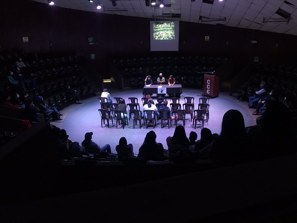 contrapique's tweet photo. 📸 Les compartimos el registro de lo que fue la inauguración del Festival de Cine Documental Emergente Doc-Ket #DocKet6 #Contrapique #CineDesdeAbajo #Documental sigue la programación en https://t.co/ytXrX64NXx https://t.co/Yzg33oaDFR