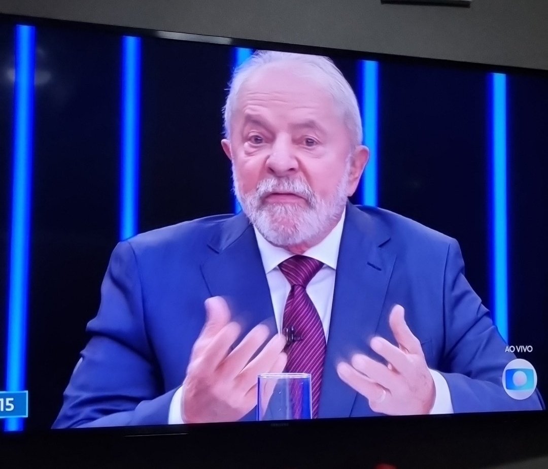 MaxDirty's tweet image. #LulaNoJN Ele tá olhando pra mim ☺️