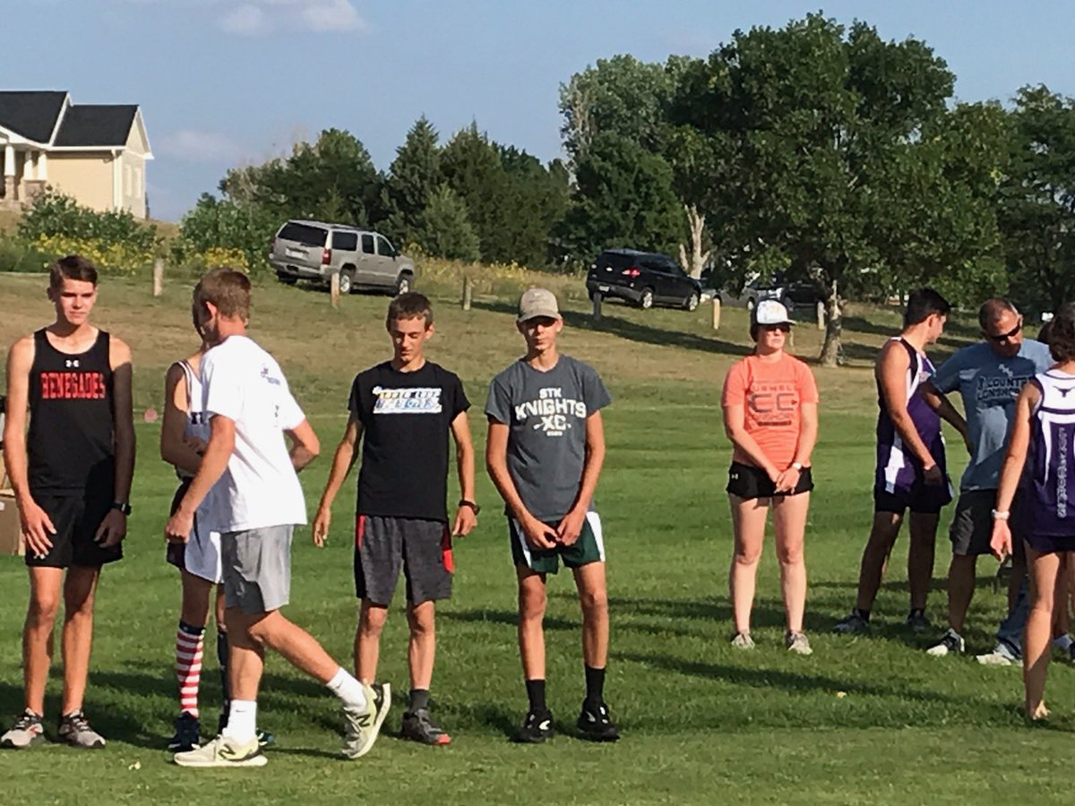STKnights's tweet photo. Congrats to Connor Sutton placing 15th at the Burwell Invite #STKnights⚔️ https://t.co/LylehHJMdQ