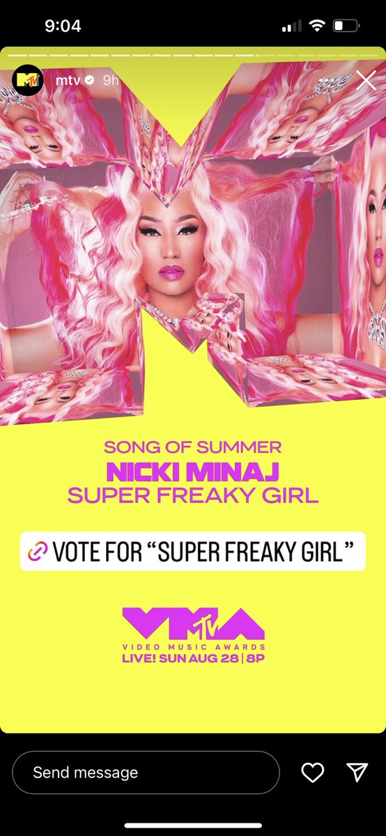Aidexnn's tweet photo. @MTV @NICKIMINAJ anything else is clownish #SuperFreakyGirl https://t.co/nqh7cVgjuD