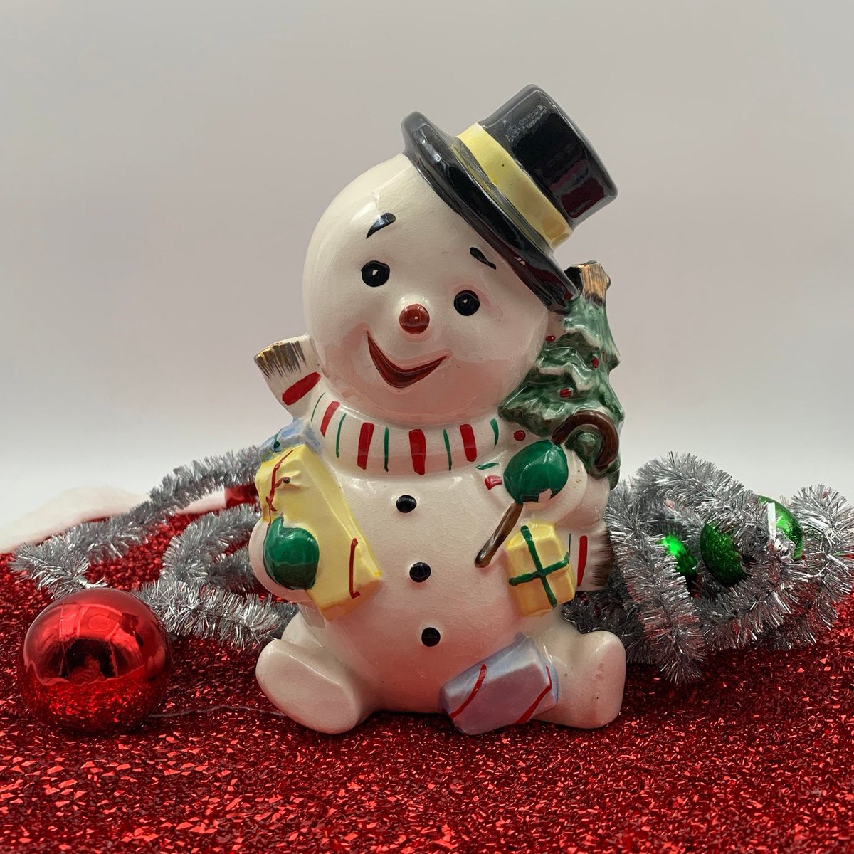 LilyDogAntiques's tweet photo. Excited to share this item from my #etsy shop: 1960 Vintage Relco Frosty Snowman Christmas Decorations #1950christmasdecor #1960christmasdecor #1960frostydecor #1960snowmandecor #mcmchristmasdecor #relcochristmasdeco #ceramicsnowman #snowmanbank https://t.co/WnUlUmhi4y https://t.co/MtKoEKfWqB