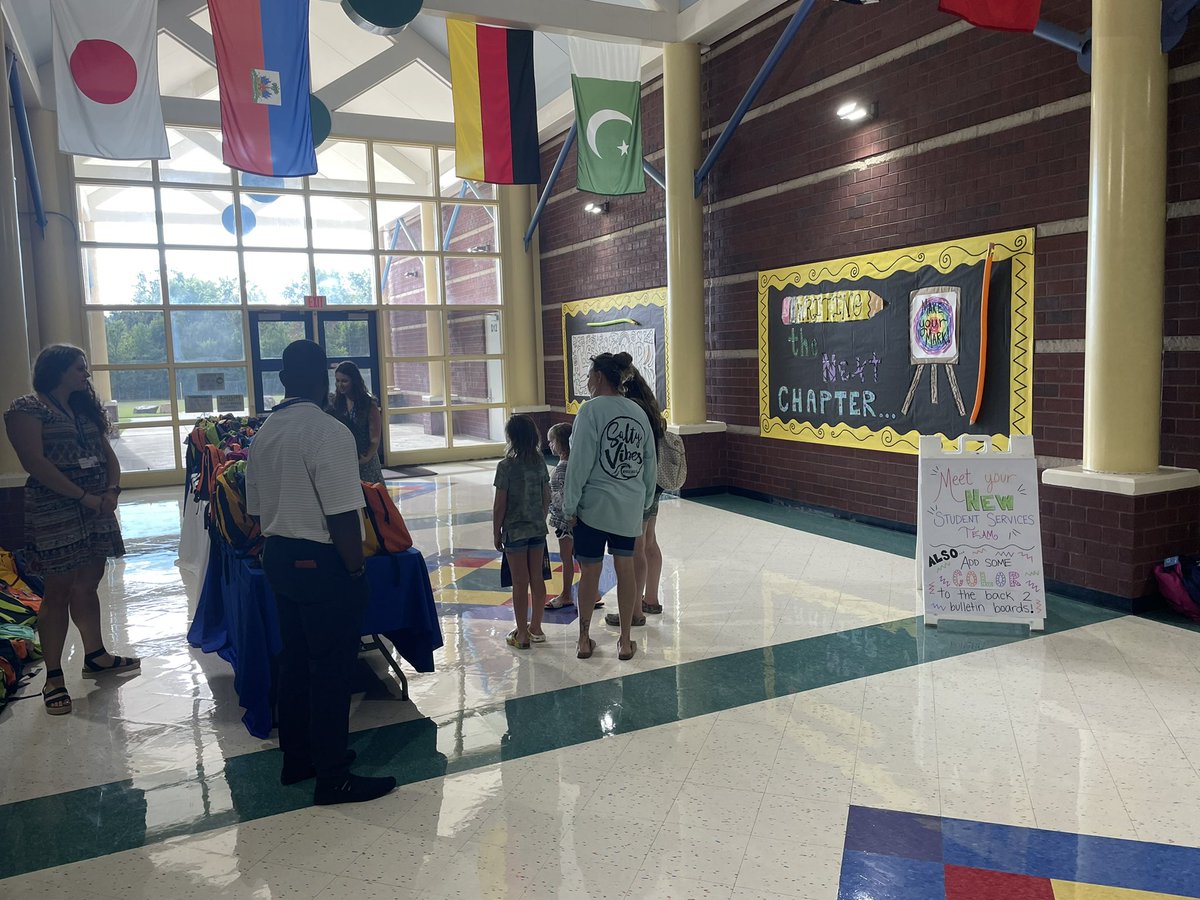 CSmithESL's tweet photo. Open House 22/23! #WeAreIrvin #WritingTheNextChapter 💙💛🦅 https://t.co/kuOgpQaR6T