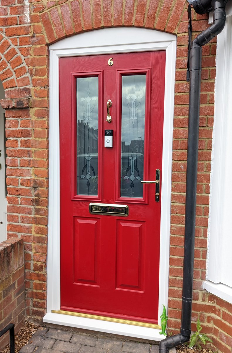 RockSolidoors's tweet photo. A gorgeous Ruby Red Ludlow 2 Solidor with Park Lane Bespoke glass design with the super secure Avocet ABS Master cylinder fitted in #StAlbans
Contact us for a No Obligation Quote!
@Solidorltd @avocetabs #abslocks
#solidor #homeimprovements #compositedoor #compositedoorsuk https://t.co/BCuPTYSNWt