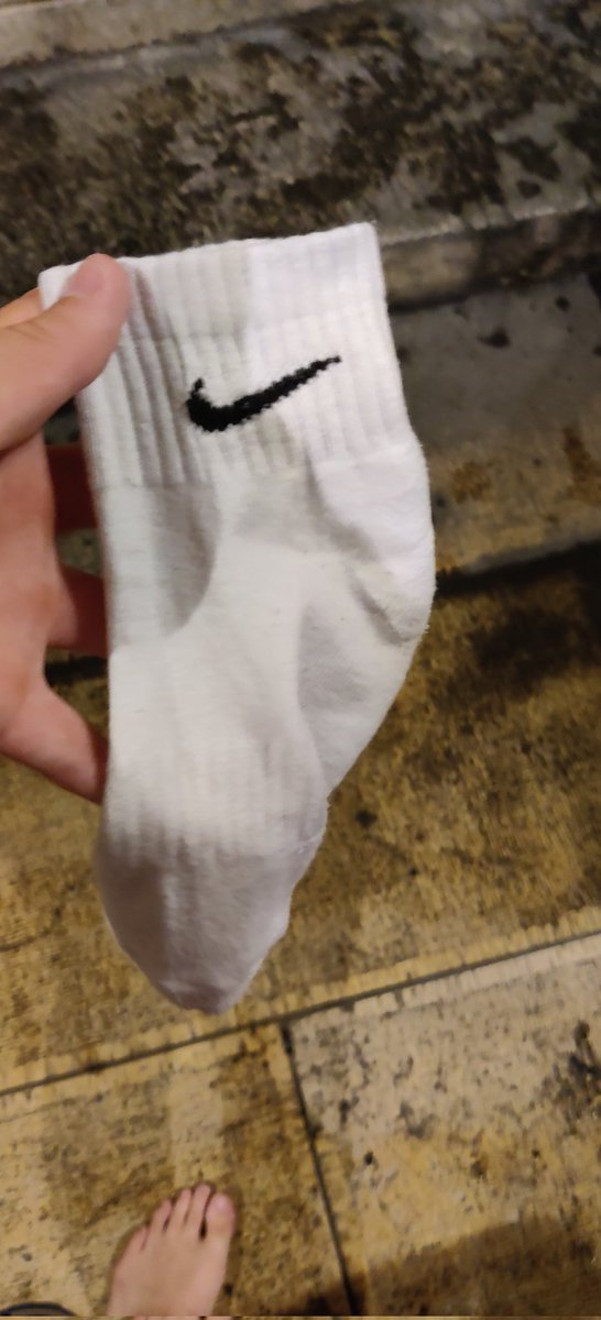 mrjammock's tweet photo. @not_calz shiiiiii boiii found ya sock in my t-shirt https://t.co/vRqQzl2D6j