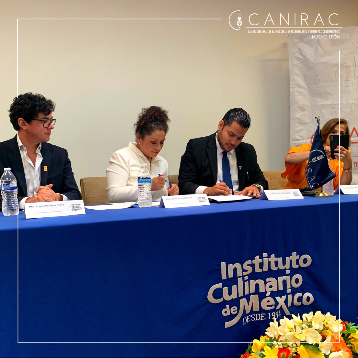DaanielGRM's tweet photo. 🍽 | El día de ayer celebramos la Firma del Convenio entre CANIRAC Nuevo León y el Instituto Culinario de México.

Con el fin de trabajar en conjunto para el beneficio de los estudiantes de la institución y la industria gastronómica. 

#UnidosServimosANuevoLeón https://t.co/ppsrTvraQb