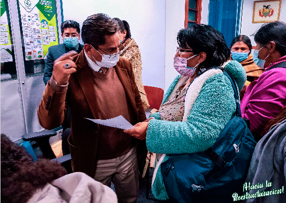 CNS_Bolivia's tweet photo. #HaciaLaReestructuraci��n
La CNS viabiliza la atención de pacientes oncológicos en el Centro de Medicina Nuclear
Leer nota de prensa completa en este link: 👇 
https://t.co/aBdeEj2nsl
#Vacúnate https://t.co/qEigHzE2fY
