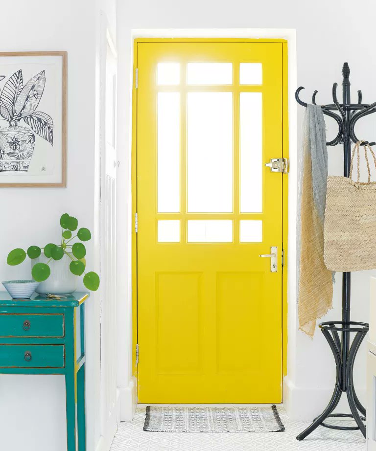 SalSRealtor's tweet photo. A bold color can give a hallway a stylish focal point. #homeprojects #interiordesign  https://t.co/ja9NtsfpCK https://t.co/uZzZA8U8yC
