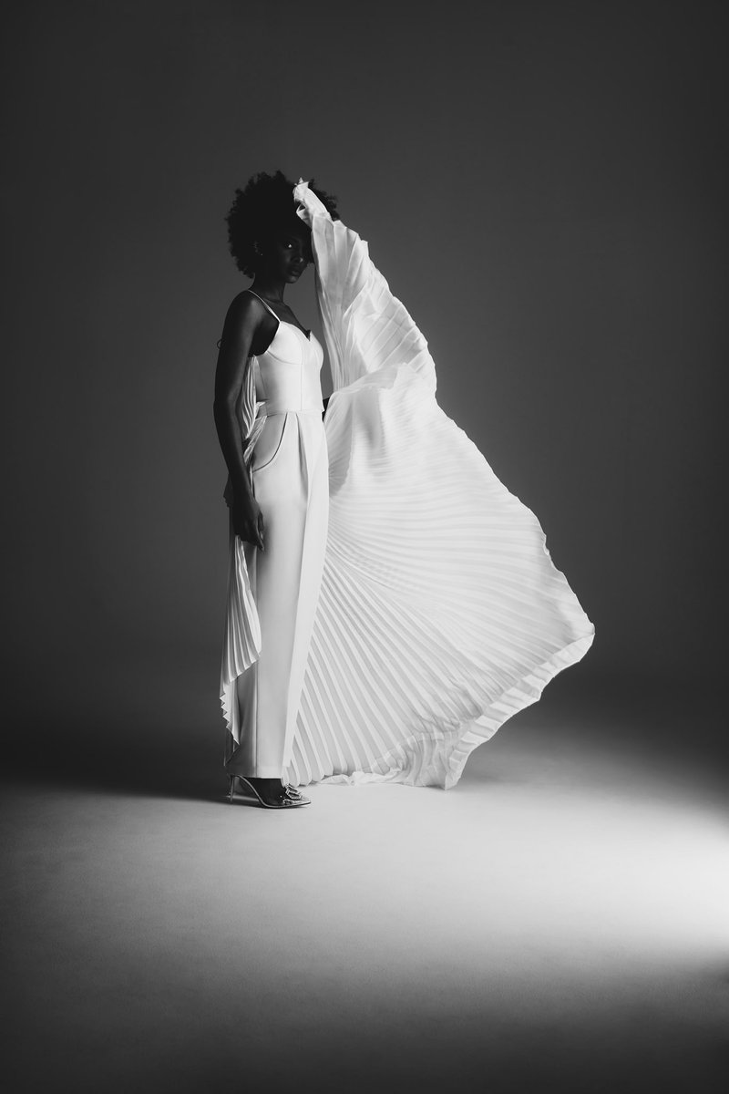 scorcesa's tweet photo. New Age, Modern #Bride… #Scorcesa https://t.co/5rUww17bWF