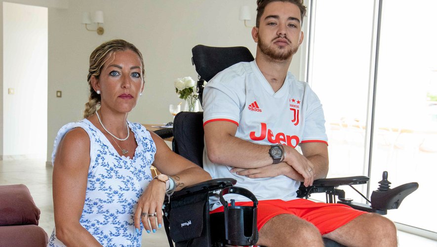 F_Desouche's tweet photo. Lattes (34) : Lorenzo, 21 ans, devenu tétraplégique après avoir été lynché en pleine rue, est enfin rentré chez lui après 2 ans d'hospitalisation. Ses 5 agresseurs ont tous été remis en liberté (MàJ)
https://t.co/d5r7A6yUBr https://t.co/gtwXRL9bvA