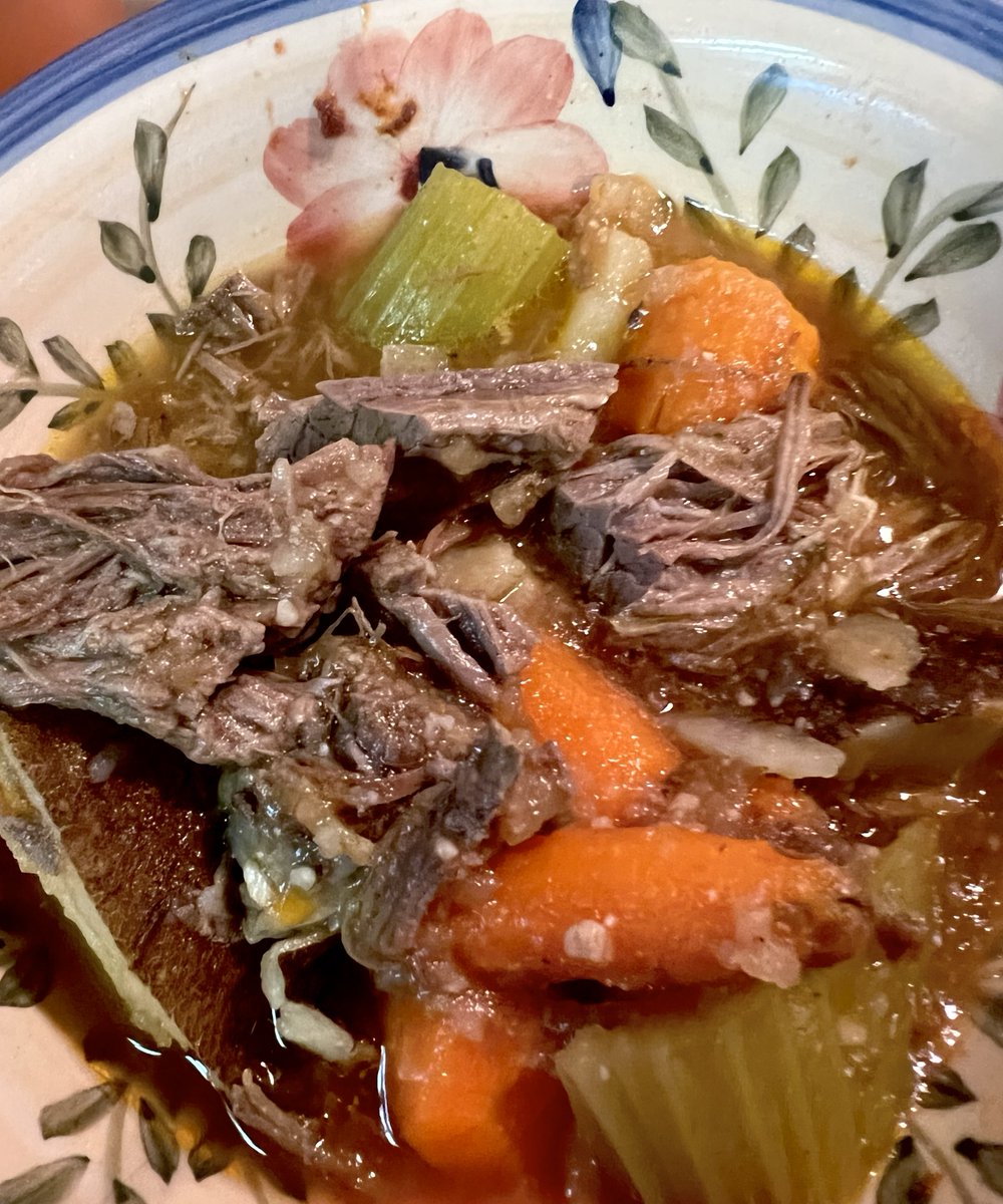 edenpurebeef's tweet photo. Meat Pies and Pot Roast!  Nutrient Dense meals and snacks start with Eden Pure Beef! 
From set-it-and-forget-it Crock Pot and Instant Pot roasts to Hand-pies for a healthy and portable snack or meal, we've  got what you need!- https://t.co/tAM8RG8ZJQ https://t.co/GndFAPUS9A