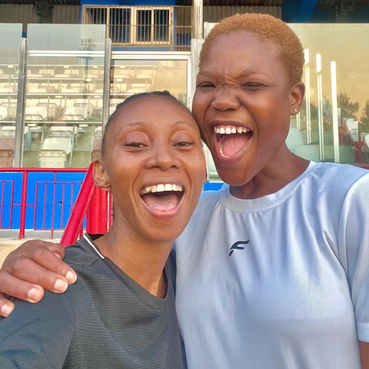 BMX29's tweet photo. “You will have good days and bad days, slow runs and fast runs, tough races and easy races, but you will only have one journey.”
#runandchange #runformentalhealth #inspire #261fearless #womenwhorun #iampossible #runfearless #runmotivation #strongertogether https://t.co/9BC17627V1