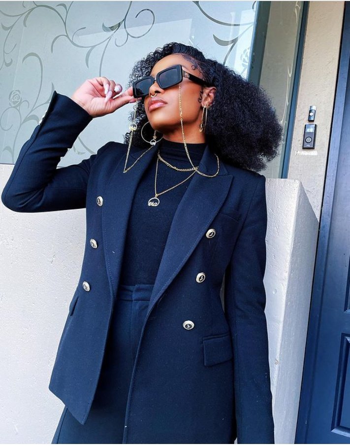 MinnieEnhle11's tweet photo. Boss lady ♥️♥️ Looking Cutie @hairmajesty @erabydjzinhle 👌👌👌 @DJZinhle ♥️ https://t.co/ccLTABRGpL