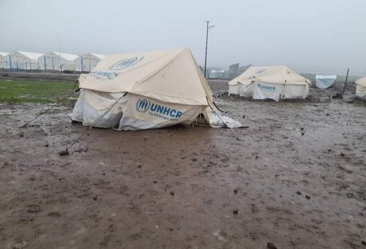 SelamawiN's tweet photo. RRS &amp; UNHCREthio re visiting to fertile lands but Eritrean Refugees in Ethiopia suffering Summer-Rain. Why didn't visit them? 
Refugees have equal Rights!
#Justice4EriRefugees 
#Save_Eritrean_Refugees
@Refugees @FilippoGrandi @hrw @IRCS @AUC_PAPS @US_AU @EUtoAU @EthioHRC @ESATtv https://t.co/idh0TQtNjH