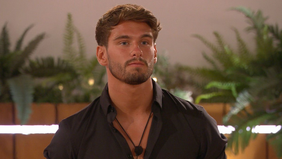 sanaravishing's tweet photo. Here’s MY personal list of who I think were the WORST contestants of this year’s Love Island and TRUST ME I have my reasons #LoveIsland https://t.co/51kSEnccDe