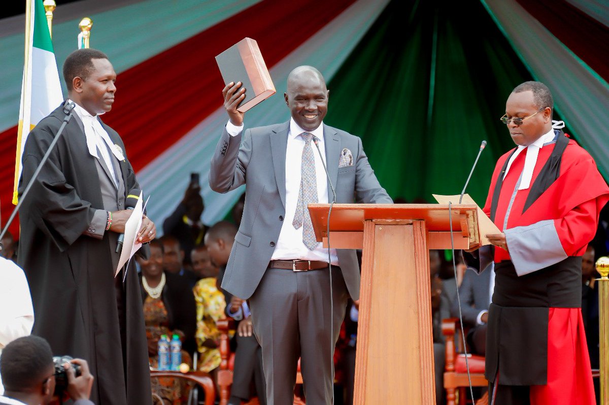 GvnChelilim's tweet photo. Together with my Dep Eng John Barorot, we took our respective Oaths of Office as the 2nd Governor and Deputy of the County Govt Uasin Gishu respectively. I thank my predecessor @GvnMandago for the smooth transition and as promised we will get to work as immediate as possible. https://t.co/F1rv4Hmi2i