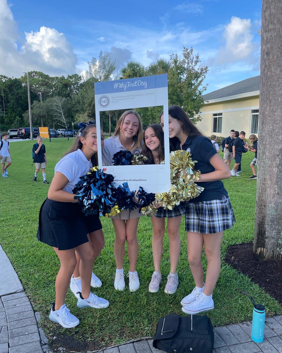 NBPS celebrates the first day of school!!We're looking forward to having an amazing year !💚💚