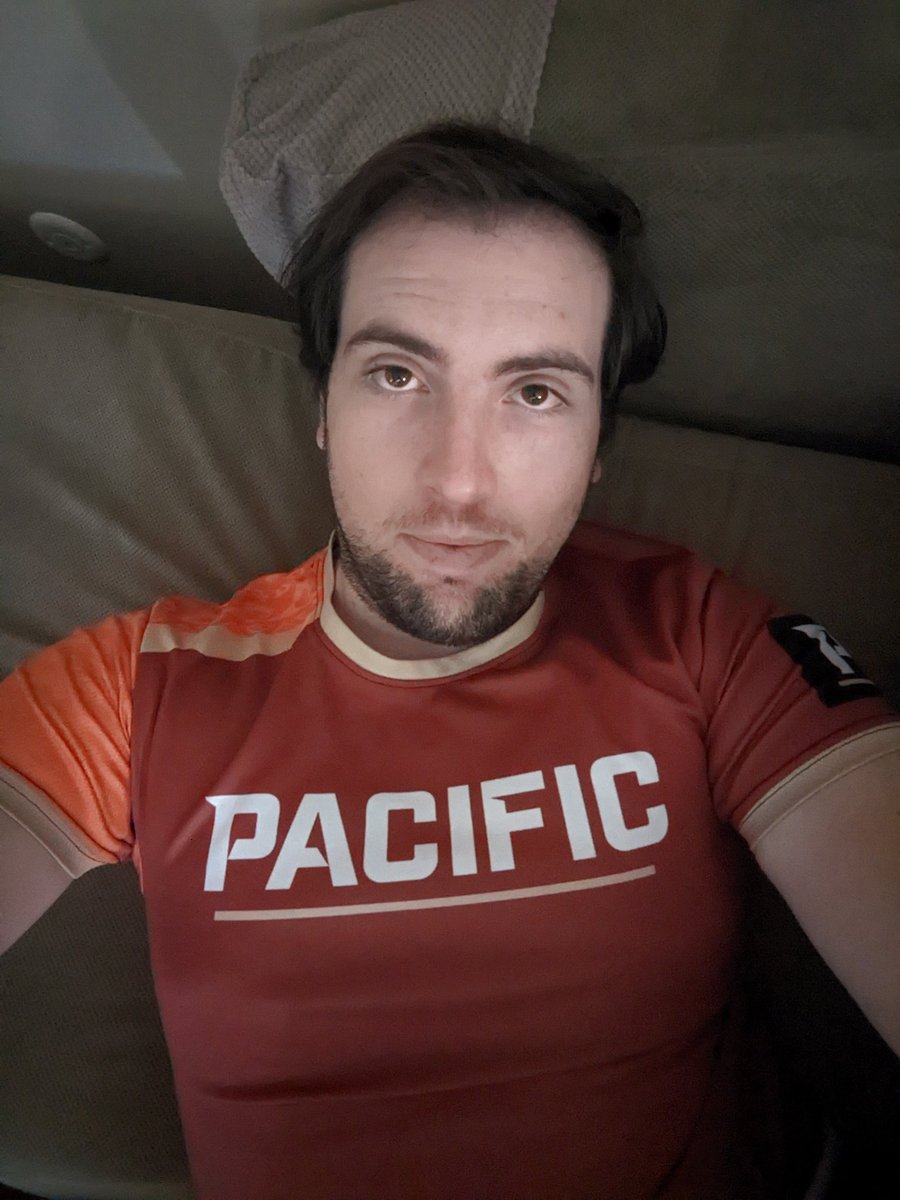 Krys1543's tweet photo. #TBT 4 years ago I went to the #OverwatchLeague All-Star game at the Blizzard Arena and chatted with Jackie, who worked for OWL. She was super nice and generously bought me a jersey for my All-Star team!
Today, I wore it to the gym, still grateful for such an unexpected gift! <3 https://t.co/MIv49nTfcB