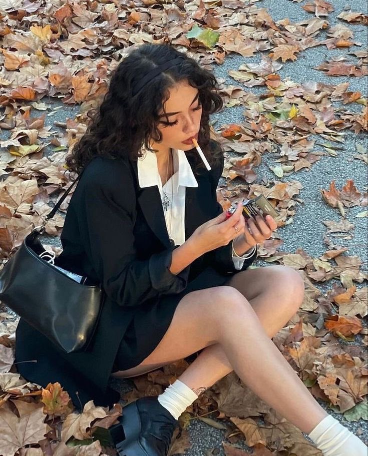 therowsmvse's tweet photo. fall fashion being elite https://t.co/H2QWHnm5Wf