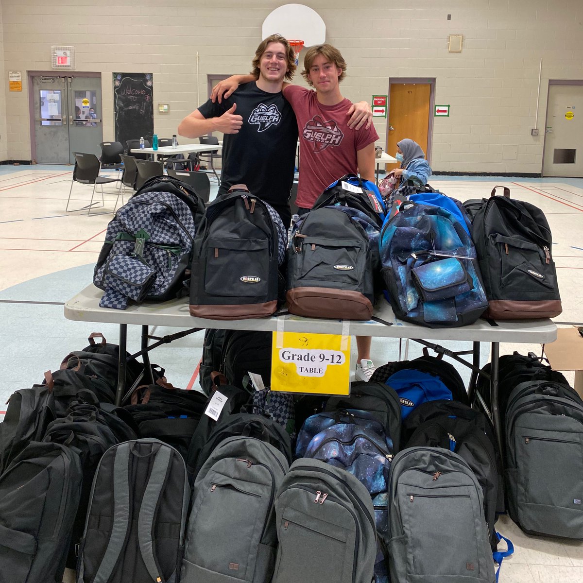 Storm_City's tweet photo. Thank you to Shelldale Family Gateway for having us on site today!
Braeden and Jake handed out some of the backpacks raised for the Community Backpack Project with Hope House Guelph. 🎒
#StormCity | @ShelldaleFG | @HopeHouseGuelph https://t.co/DiKz2GtS2O