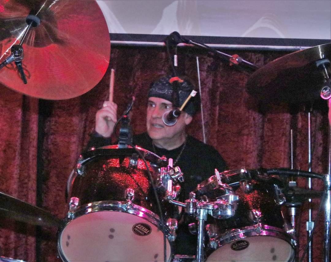DaVangBand's tweet photo. Many thanks to George Contreras for some great #DaVang pics of the incredible birthday party for Greg the owner of the UBG in Hollywood. 🤟😁 https://t.co/BunYBKw83b