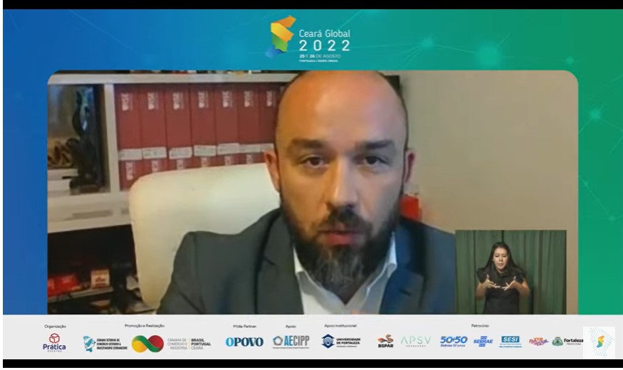 <a href="/RafaLozanoTelco/">Rafa Lozano</a> "O #Ceará pode usar a experiência de #Sines para poder atrair empresas, conteúdos e garantir que estes negócios fiquem na região. Mas nota-se que o Ceará está no caminho certo para não ser apenas um simples ponto de passagem e ser um #hub relevante."