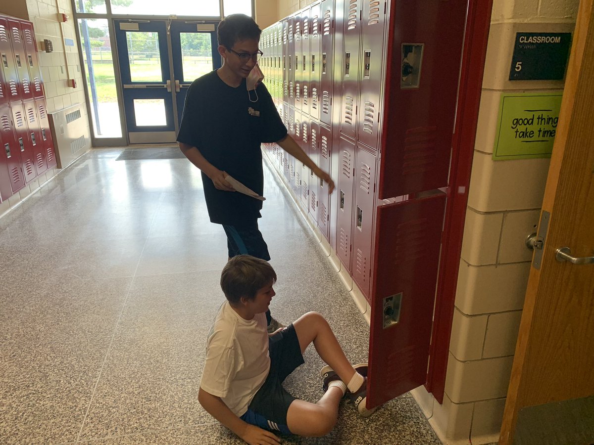 j_eisenberg87's tweet photo. Lockers, textbooks, and schedules.....oh my!! Thank you to our wonderful @nhs_njhs members for helping our 6th graders (and teachers) @CatonsvilleMS early entry day. Special shout out to @bopsenicska and @AmandaE_Sci for coordinating. #cmsgameon #achievecreatetransform https://t.co/m3hs92F6Xx