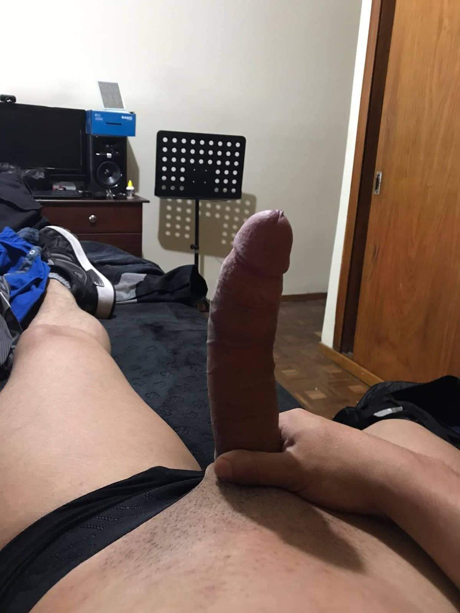 B_AndresFitt's tweet photo. Denle Rt😈🔝
Quien se anima a jugar con Pokémon😈🔝Quiero alguien que me chupe la verga todos do día te animas dale rt😈🔝 https://t.co/p5InuPkXYB