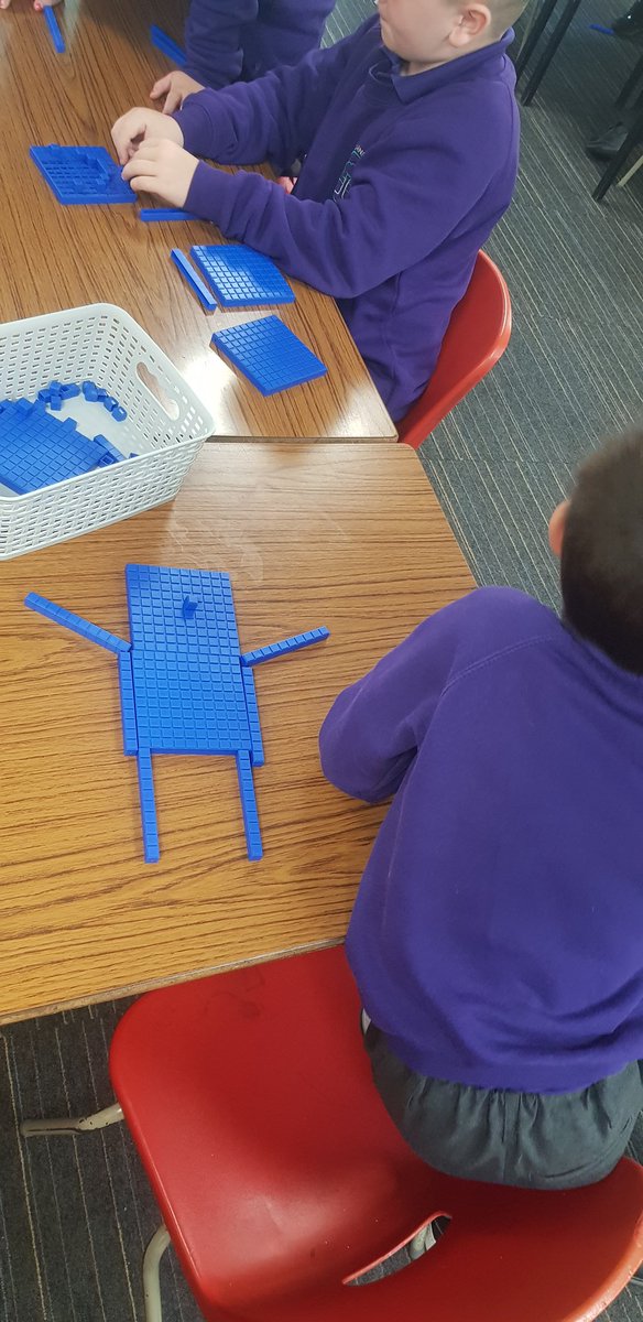 Darnley_Primary's tweet photo. Primary 4a had lots of fun working with Dienes materials! Their challenge was to create a robot with a certain value. 💜💚 @glasgowcounts https://t.co/OK4SvR0oBL