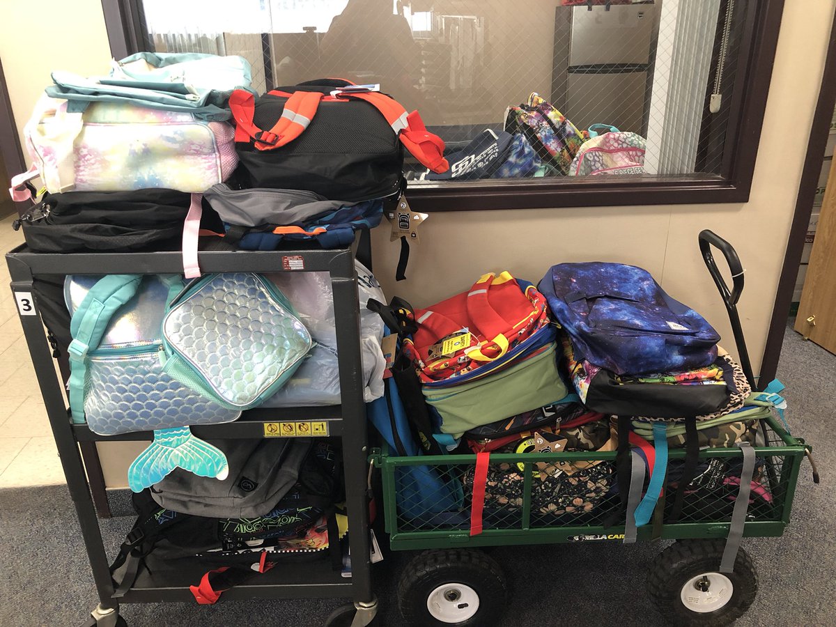 TruTigers's tweet photo. What a gift to Truman Elementary, 70 backpacks each filled with school supplies for needy students! Abundant thanks to David Molina at Fit in La Quinta, you and your team are Truman Tiger/Cub Terrific! #LuvTigers https://t.co/Sig5lPJkd6