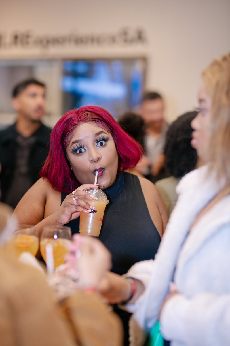 Movie Room tweet media