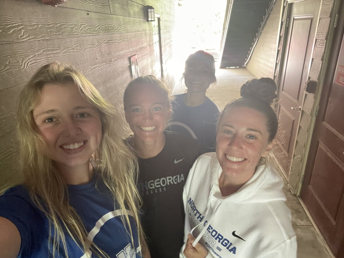 #NightHawksScavengerHunt <a href="/WhiteNiaya/">Ny’s Wrld</a>