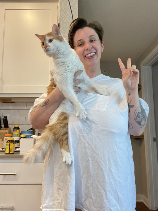 Wet tshirt, wetter pussy https://t.co/imwbujY6G7