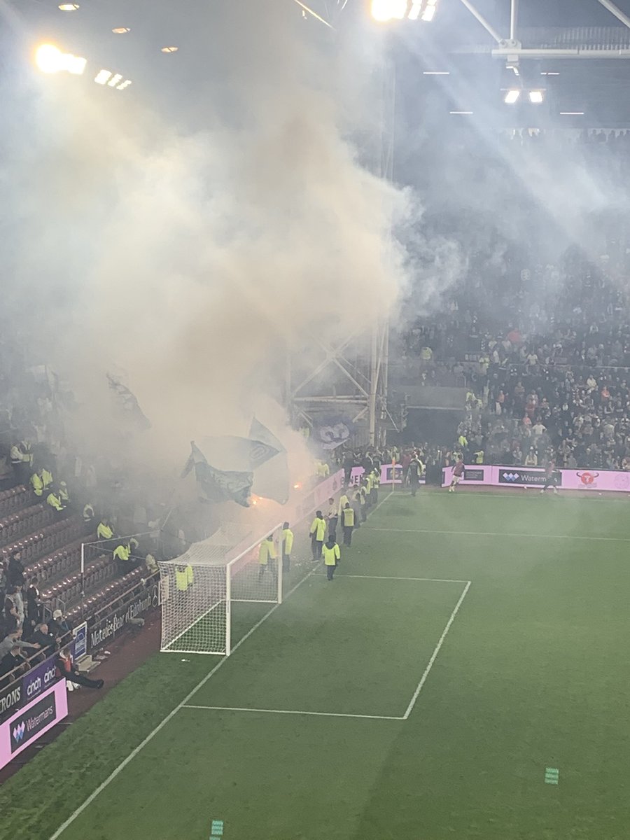 Laura Grieve tweet media