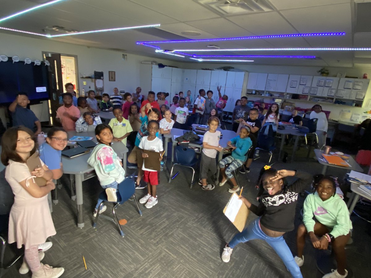 slsharp117's tweet photo. Thank you @ic_jschlotter and #2ndgrade for practicing interviewing skills with us!! #onlyatICE #IC2223 https://t.co/9iUuI18RLS