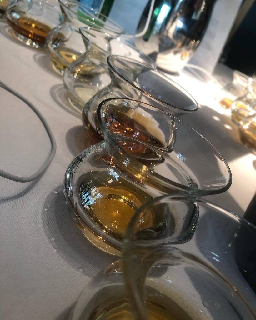 GaryElixirs's tweet photo. day 2 of judging for @nywscomp had tons of variety. #gin #whiskey #shochu #soju #baijiu #tequila #bourbon #liqueur #aquavit and more. a very full day with @thetastingalliance 

#spiritsjudging #spirits #newyorkworldwineandspiritscompetition #thetastingal… https://t.co/xOeqwRzkxe https://t.co/aOJiqCYzw0