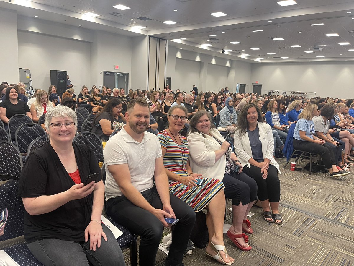 My first in-person Welcome Back.  A lot of work but all worth it to see everyone together.  I know the Trustees were thrilled to be there as well.  #welcomeback <a href="/annaleeskinner/">Annalee Nutter</a> <a href="/LindaMywaart/">Linda Mywaart</a> <a href="/jjvelvet/">Angela Adams</a> <a href="/cynthia_shelley/">Cynthia Shelley</a> <a href="/FMPSD/">Fort McMurray Public School Division</a>