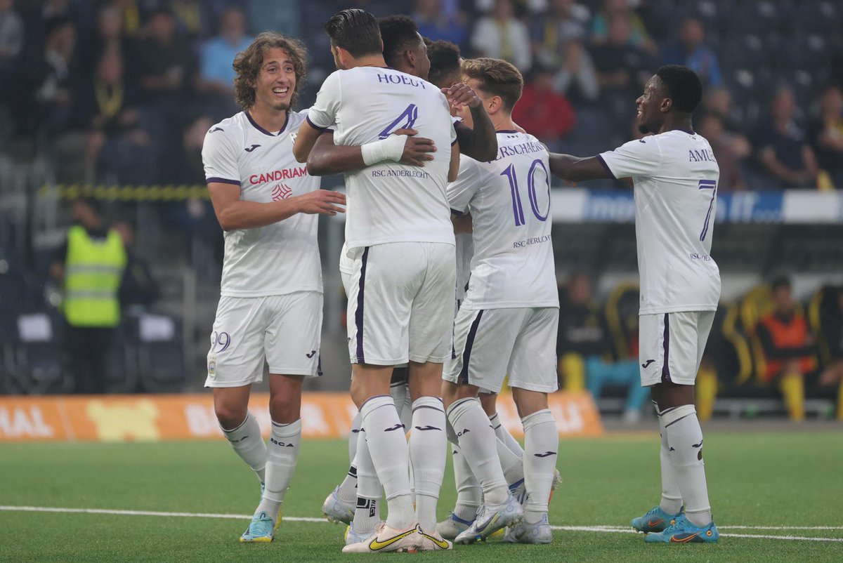 thiafien's tweet photo. Het is ‘maar’ Conference League, het waren ‘maar’ YB Bern, we gaan geen absolute topploegen loten, we gaan geen miljoenen CL-geld krijgen,…
Fuck it! Dit doet toch ongelofelijk veel deugd!
COYM!!! 🤍💜🤍💜
#anderlecht #rsca #conferenceleague #andybb https://t.co/MXk0DSi0ti