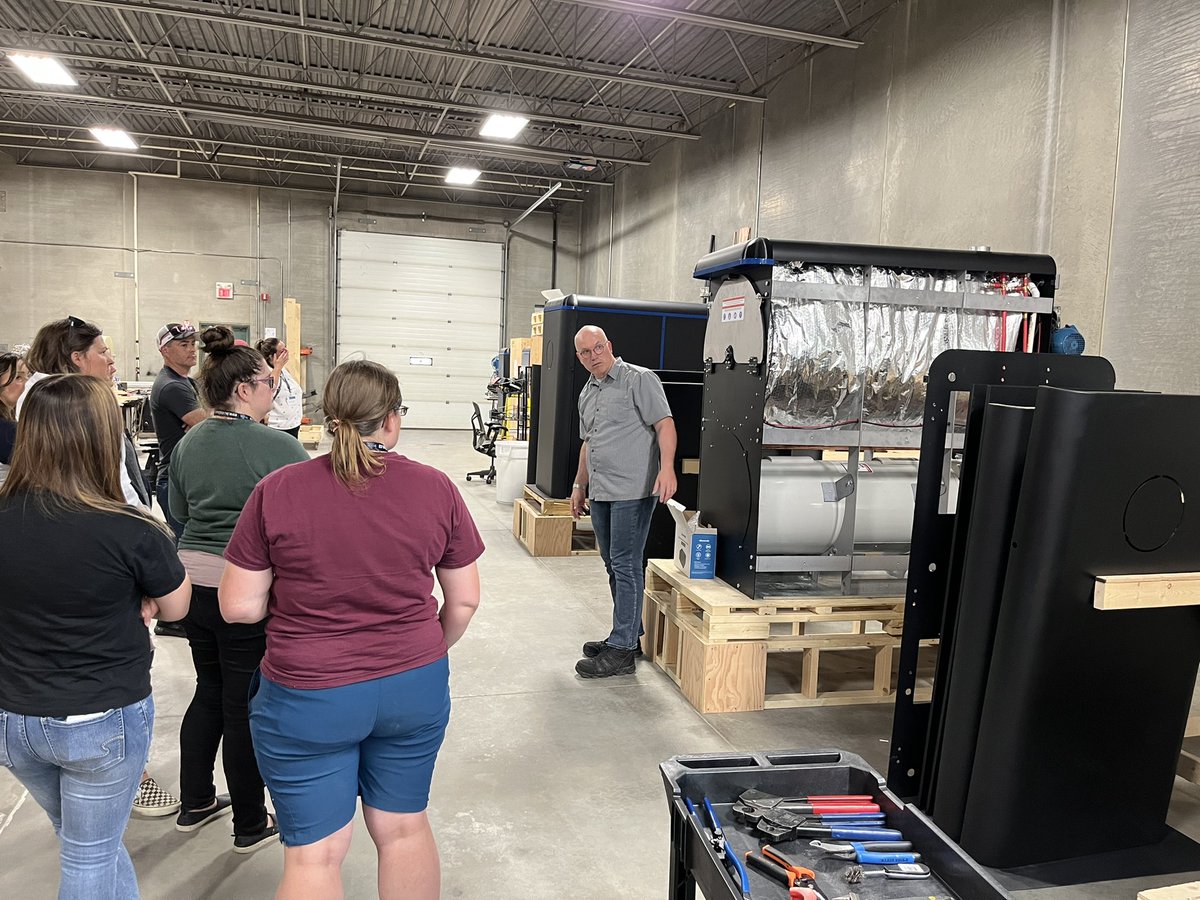 insideeducation's tweet photo. Carbon. Capture. Soap. A super #aplusforenergy tour - no doubt the best smelling ever. Great to learn from #CleanO2 about carbon capture and utilization and production of amazing soap. #InsidePD https://t.co/0E4uosw6RT