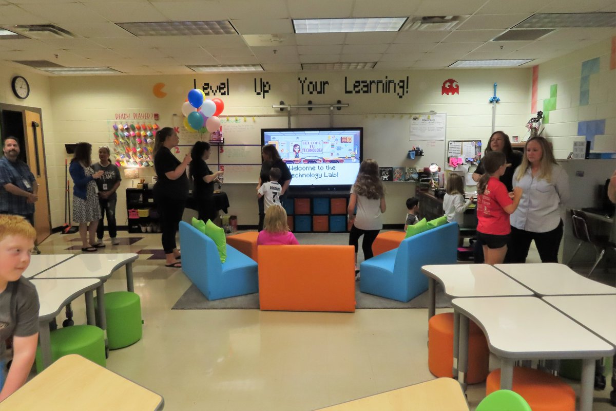 CherokeeSchools's tweet image. Little River ES unveiled its revamped tech lab this week, thanks to fundraising support from its amazing PTA! @littleriveres1