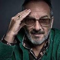 Le 25 août 1954 naissait le GRAND Elvis Costello.
Happy birthday to u dear 