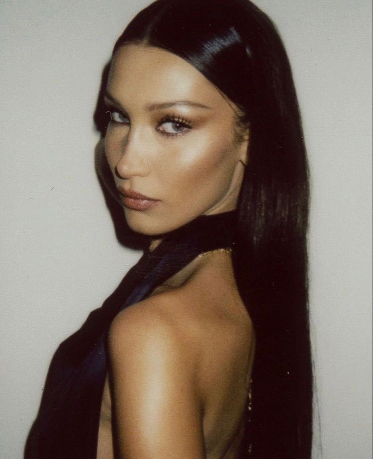 bella archive (@hadidfiles) on Twitter photo 